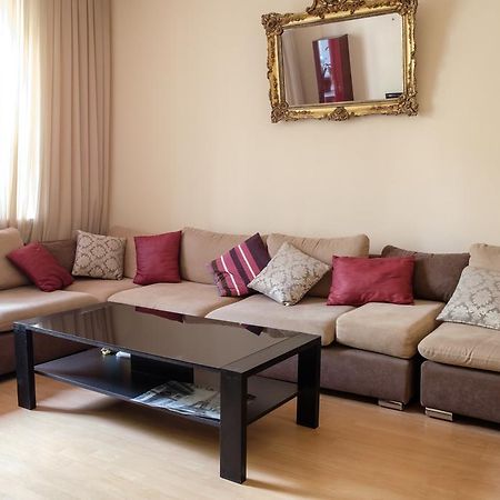 Apartment On Hanrapetutyan Street Jereván Kültér fotó